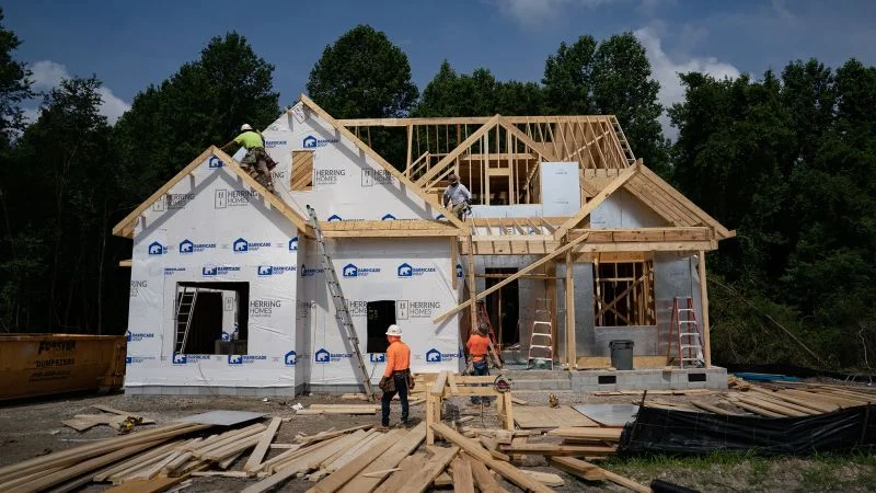 US Home Construction Declines in June, Impacting Housing Market
