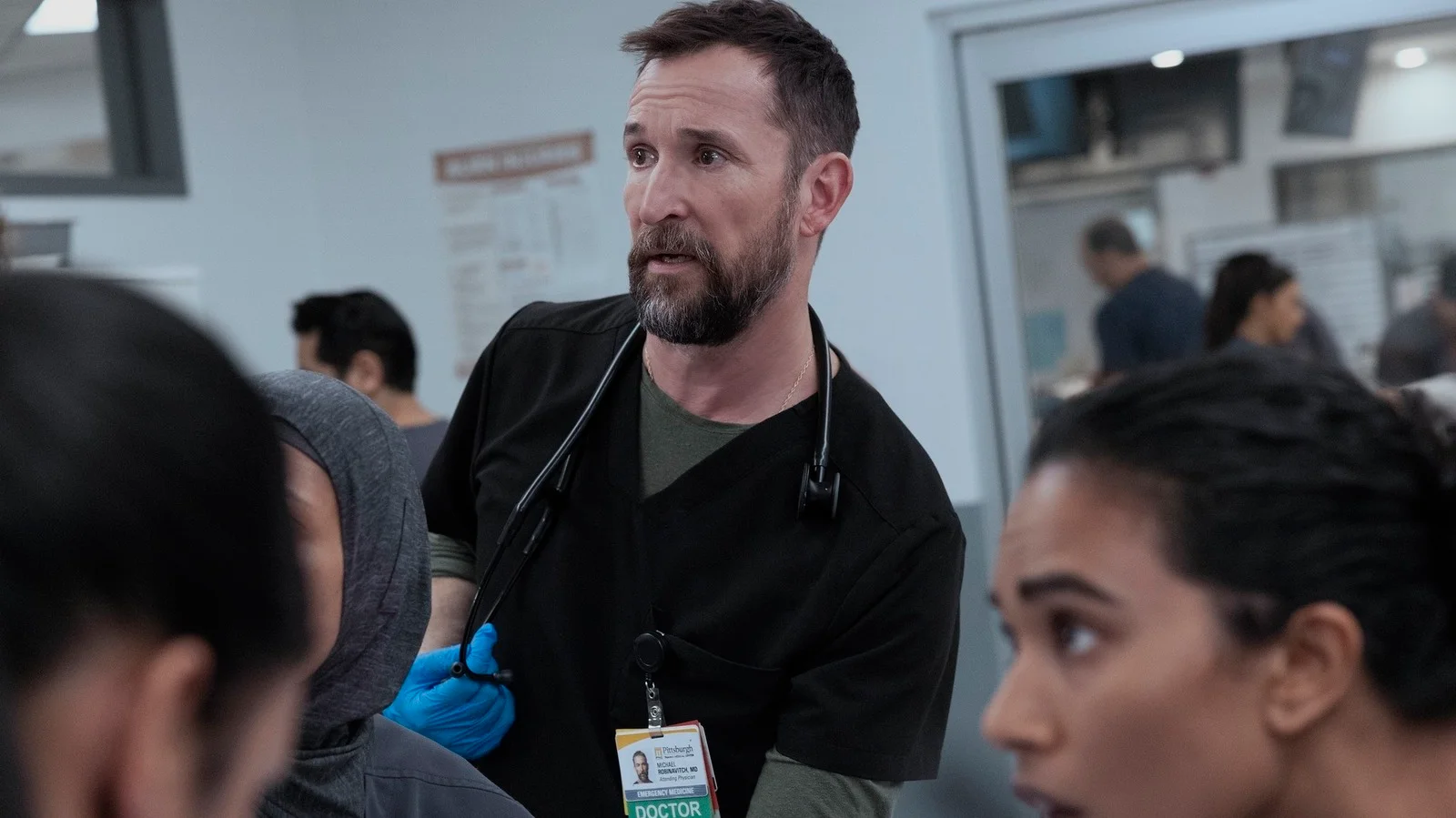 A Doctor Rates The Pitt's Medical Realism