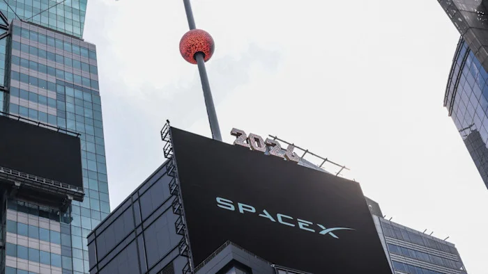 SpaceX bond selloff after $25B debt raise tests investors