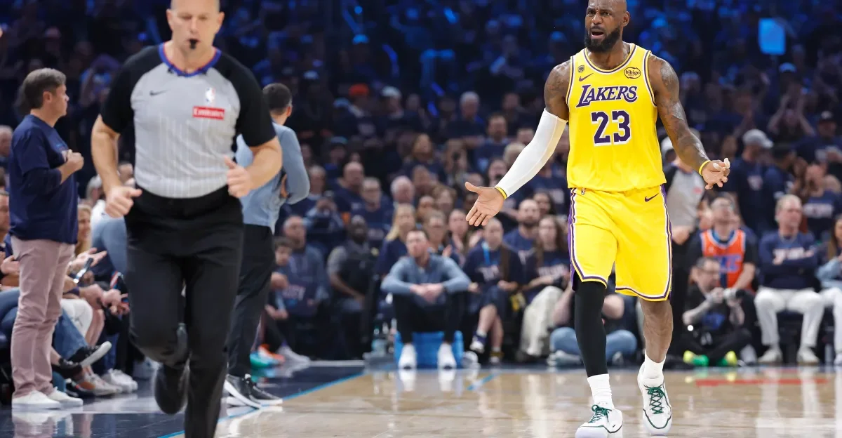 Lakers push back at officials after Game 2 loss to Thunder