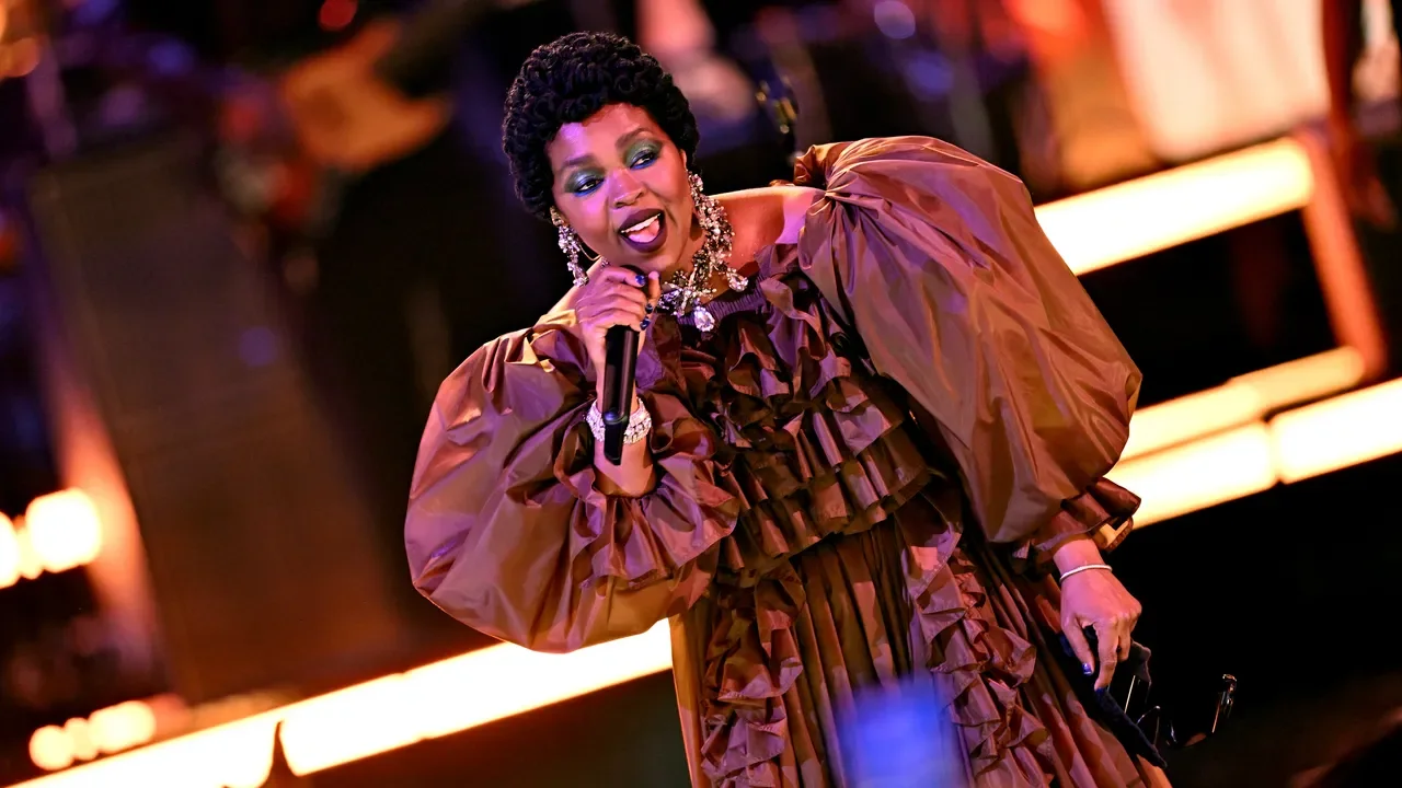 Lauryn Hill Honored as BET Awards' First Living Legend Icon With Star-Studded Tribute