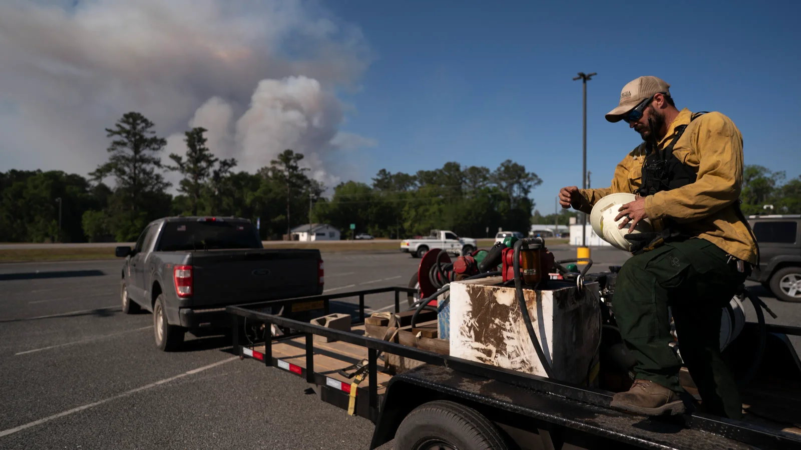 Georgia and Florida Wildfires Surging Under Drought, Gov. Declares Emergency