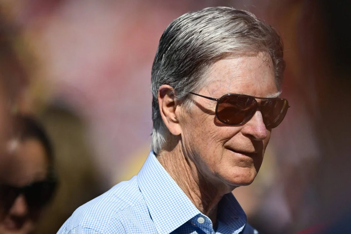 John Henry at Fenway: Time for a public stance on the 'Sell the Team' chants