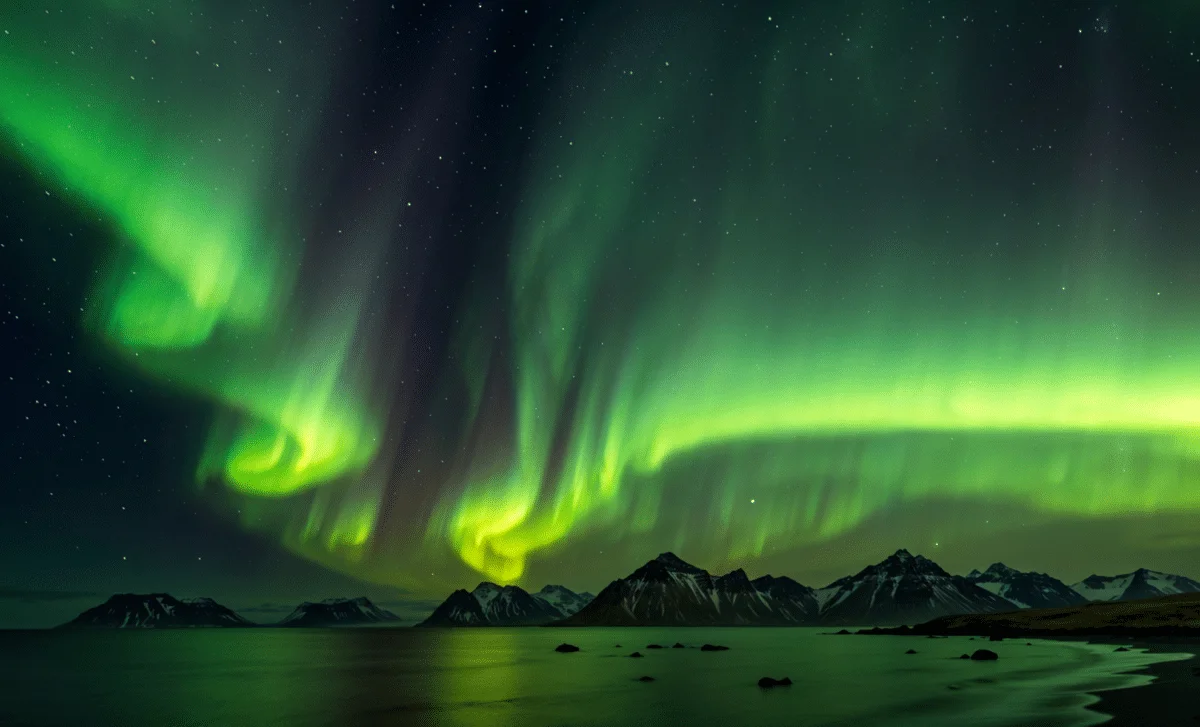 Aurora Alert: Northern Lights Possible Across 10 U.S. States Tonight