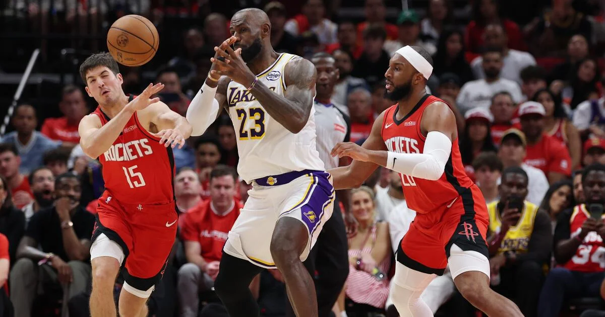 Lakers' sweep dream ends as Rockets force Game 5 with 115-96 victory
