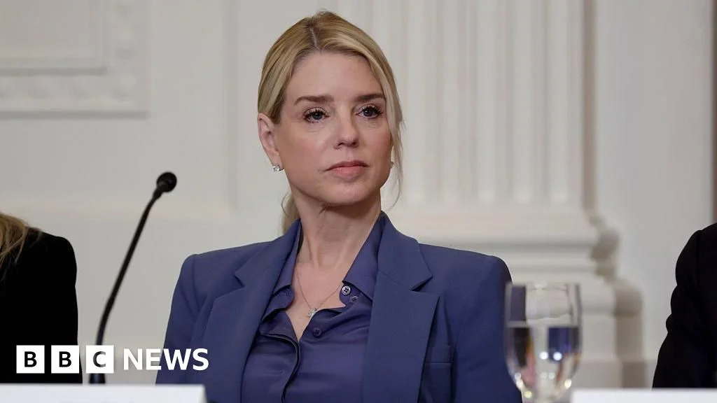 Bondi Tries to Defend Epstein File Releases in Closed Hearing