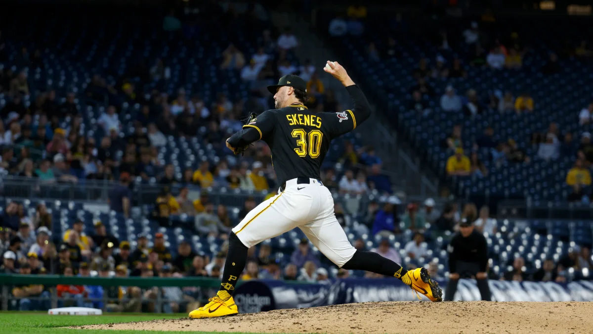 Skenes Carries No-Hit Bid Into Seventh as Pirates Top Rockies