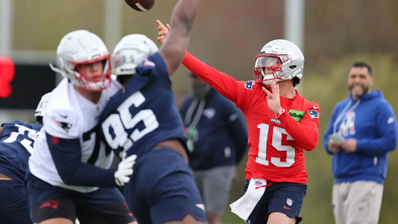 Lomu Leads Left-Tackle Look as Morton Impresses in Patriots Rookie Minicamp