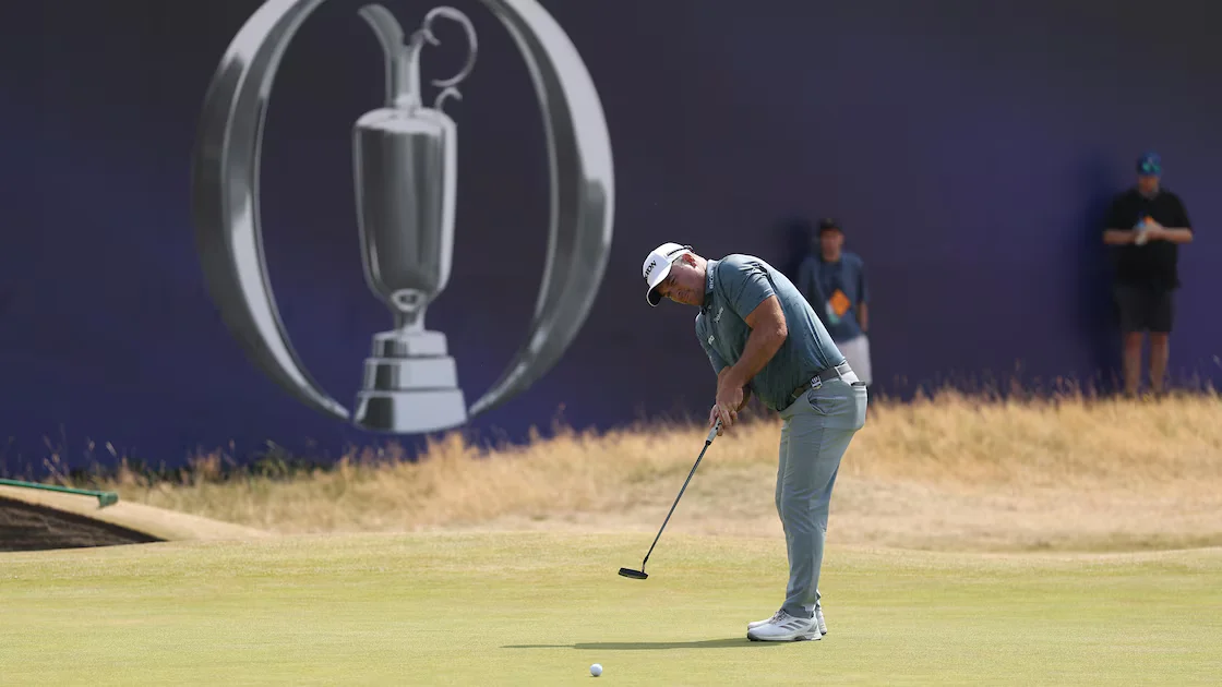 Fox Fires 62 to Tie Open Record, Seizes Lead at Royal Birkdale
