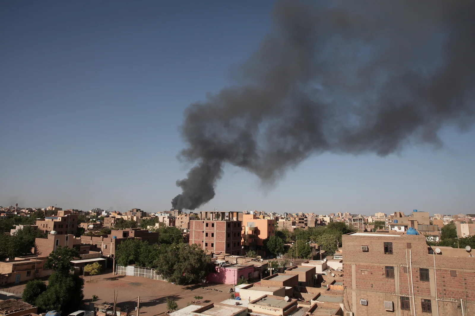 US aiding evacuation of Americans from Sudan amid violence.