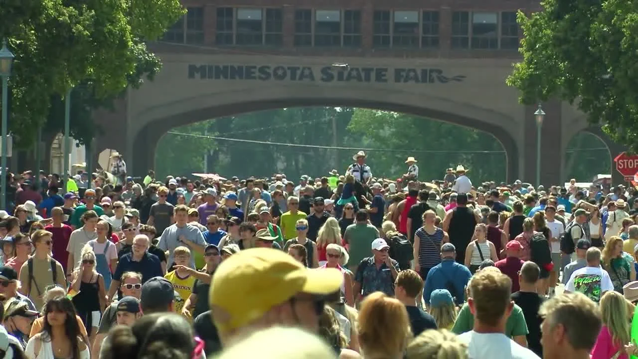 Record crowds strain Minnesota State Fair shuttles as Metro Transit adds capacity