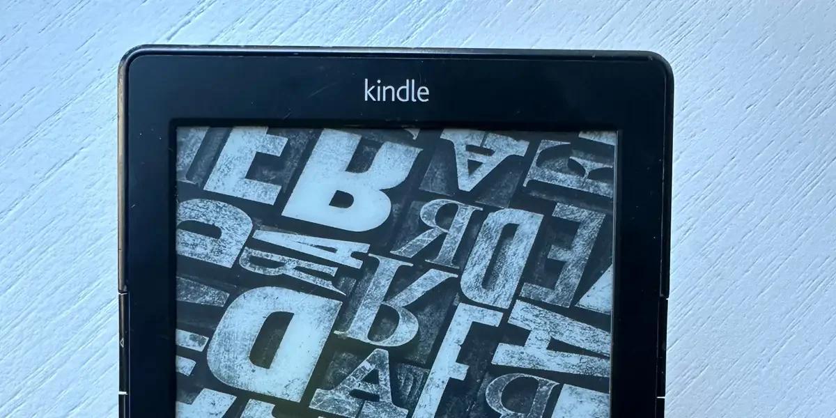 Old Kindles Lose Access: Amazon Ends Updates for Pre-2012 Devices