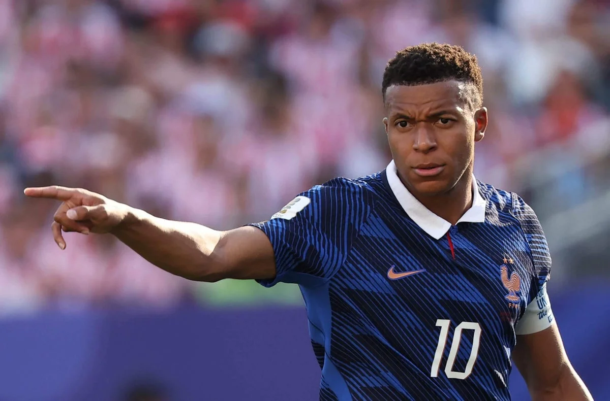 Mbappé condemns racist slur from Paraguayan senator after World Cup clash
