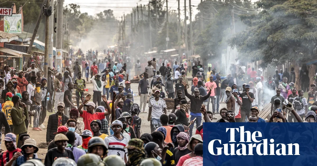 Kenya protests turn deadly as police shoot demonstrator over Ebola quarantine plans