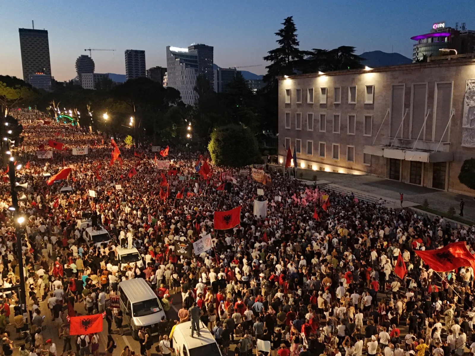 Albanian court frees protesters in Kushner-linked resort clash