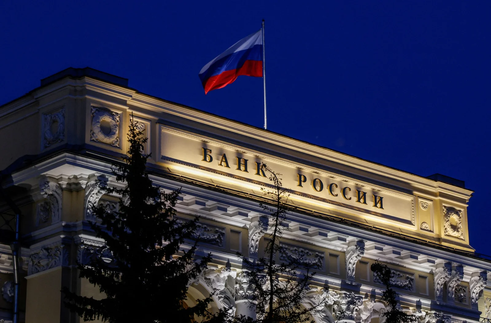 Russia's Economy in Turmoil: Hope for Sanctions Relief Fades