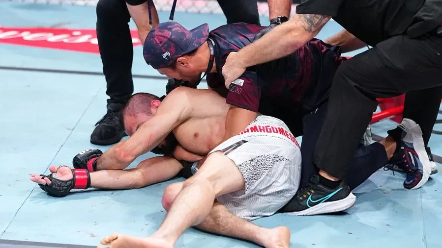Cormier backs Usman Nurmagomedov after emotional Shanghai cage rush