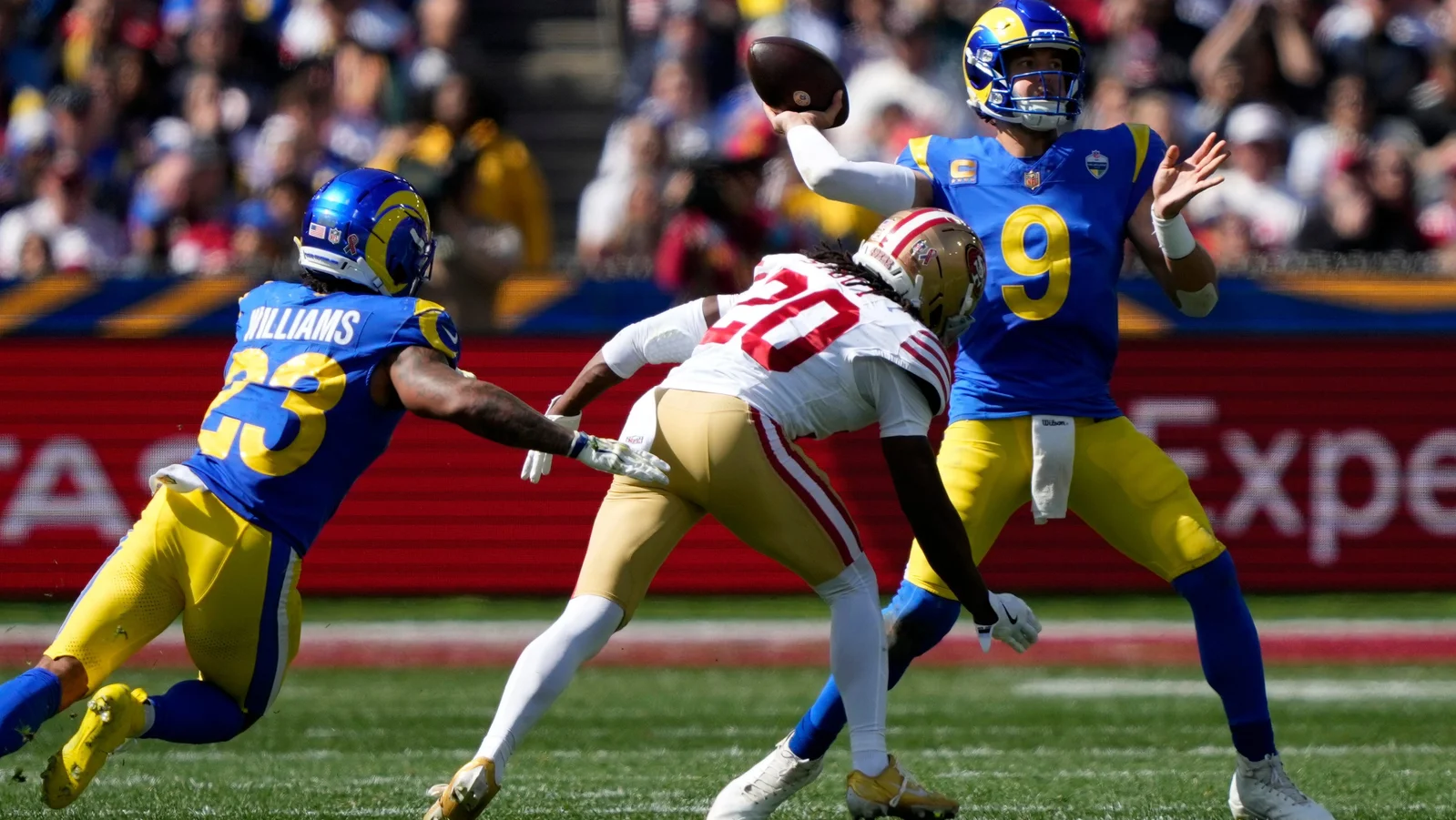 49ers Cruise Past Rams in Australia, Start Season Strong