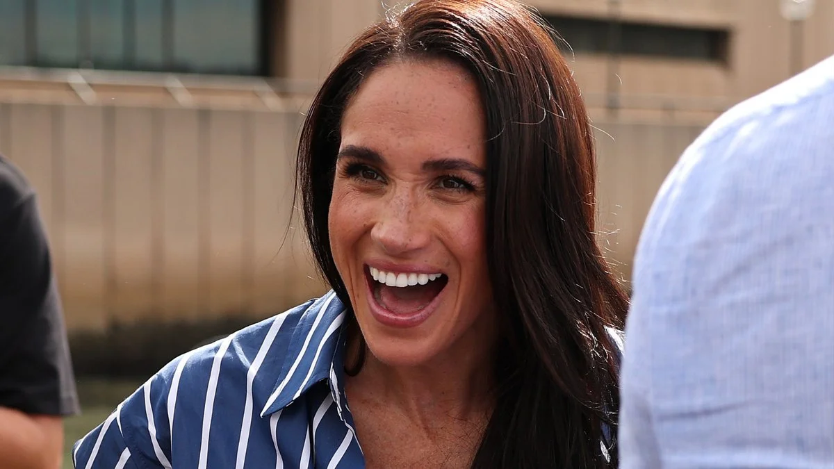 Meghan Markle Marks 45th with a Playful Pool Photo Splash