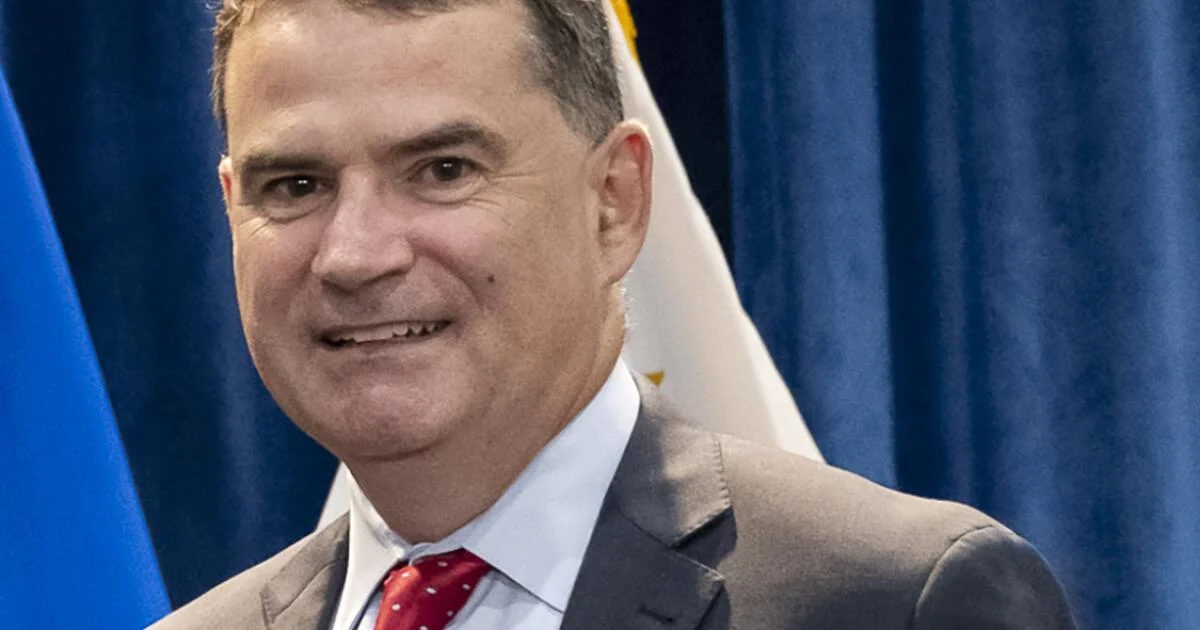 Becerra aide pleads guilty to campaign fund theft, roiling California governor race