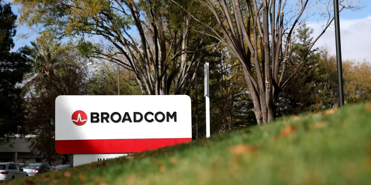 Broadcom Stock Rises Ahead of Earnings Amid AI Growth Optimism