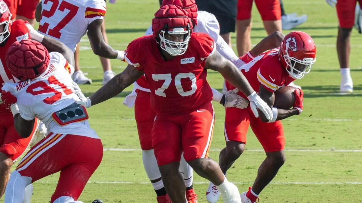Benson Seizes Chiefs Right Tackle Role in Camp