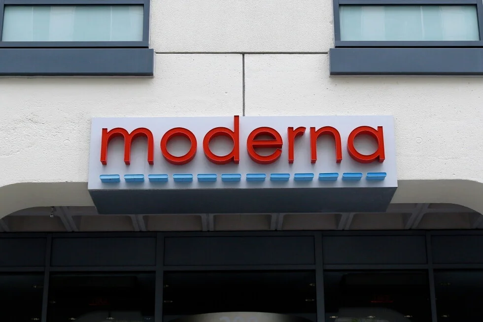 FDA panel weighs Moderna's first-in-class mRNA flu shot