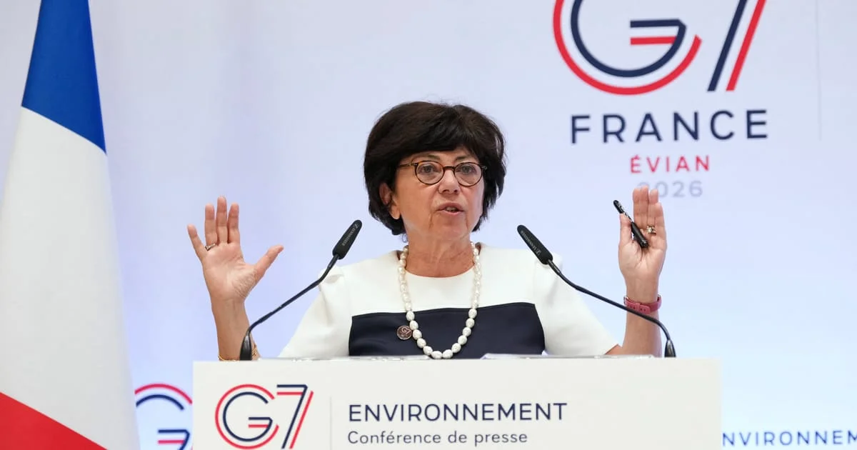 France's Environment Chief to quit over farm bill that splits centrists
