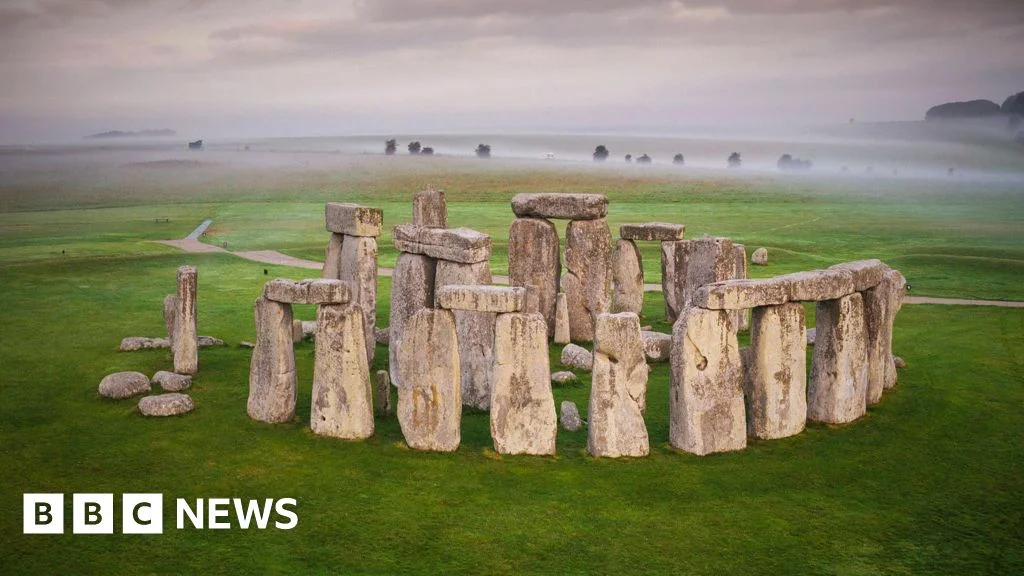 5,000-year-old Bulford site reveals an earlier wooden precursor to Stonehenge