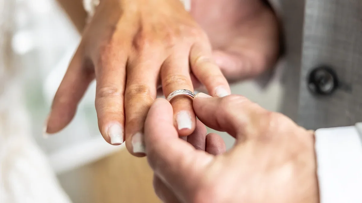 Never-Married Adults Show Higher Cancer Rates in Large US Study