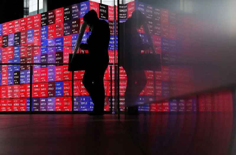 Markets climb as US-China talks loom while Iran talks stall