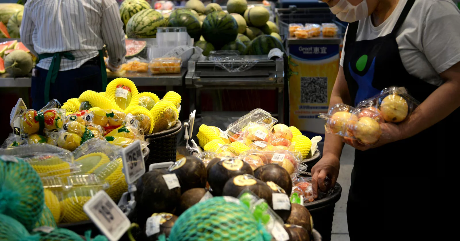 China logs first producer-price uptick in 41 months as import costs rise