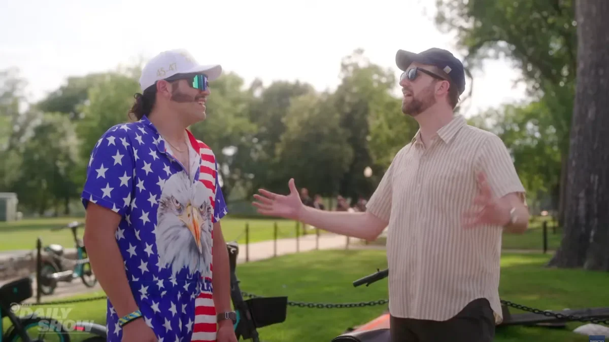 Klepper Probes MAGA Crowd at White House UFC Fight