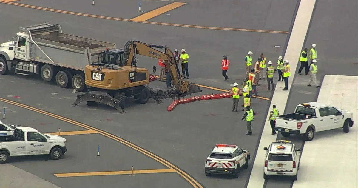 Sinkhole shuts LaGuardia runway, triggering widespread flight delays