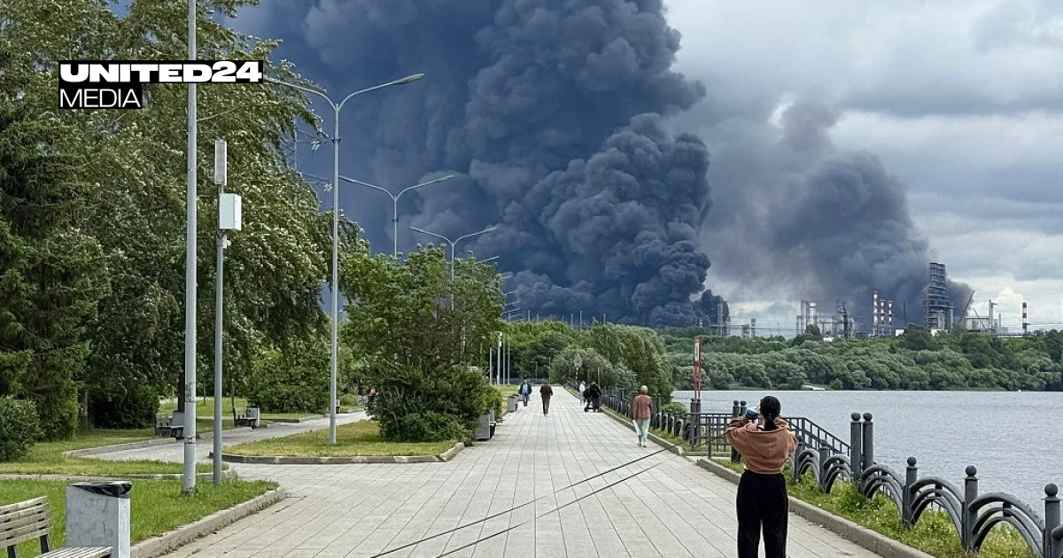 Moscow Braces for Fuel Shortages as Ukrainian Drone Attacks Hit Russian Refineries