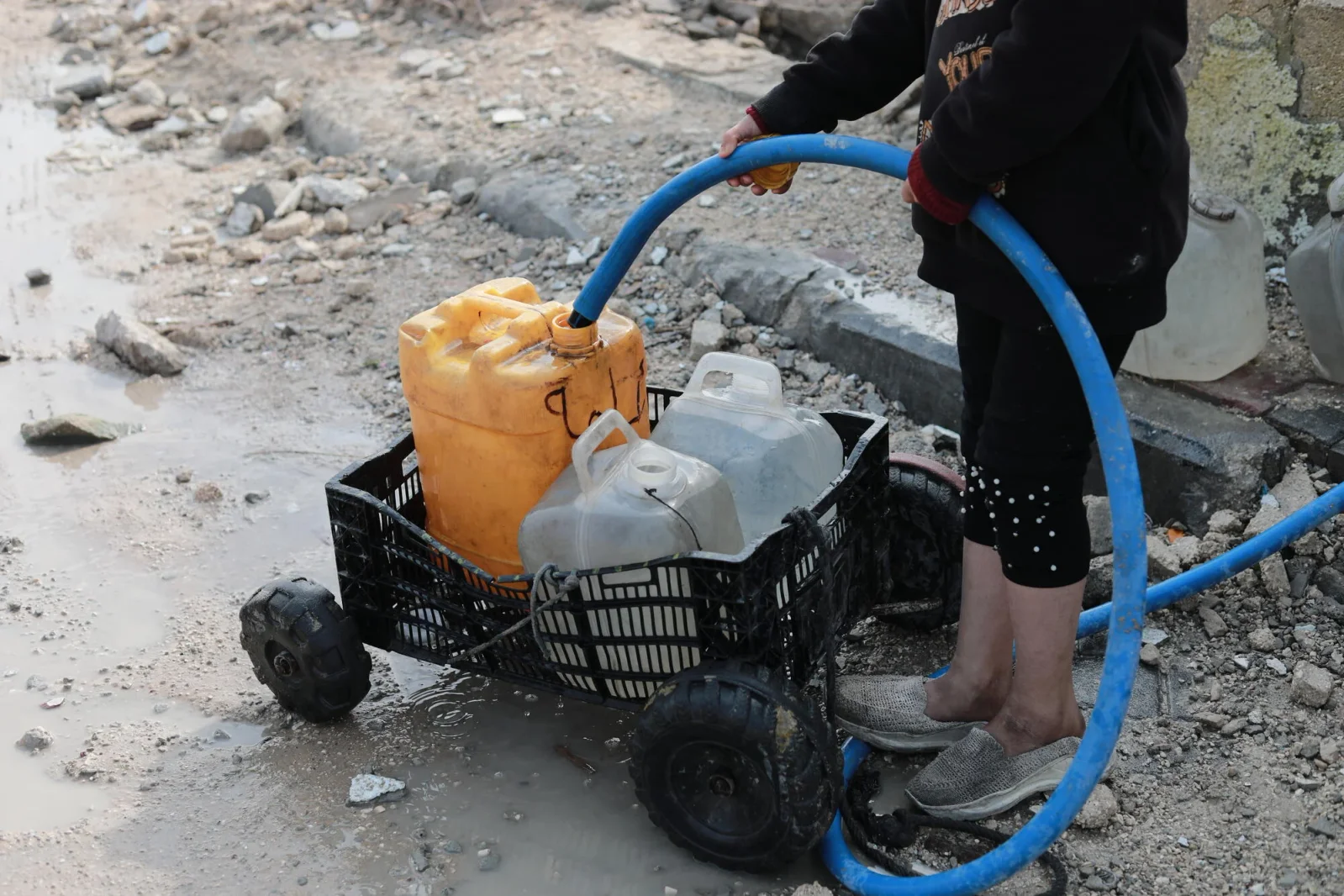 MSF accuses Israel of weaponizing water against Gaza residents