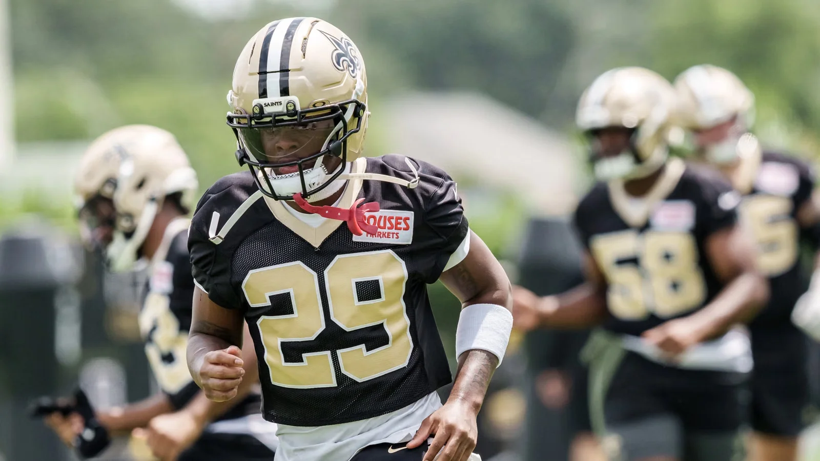 Saints Day 10: Defense clamps down on offense during camp