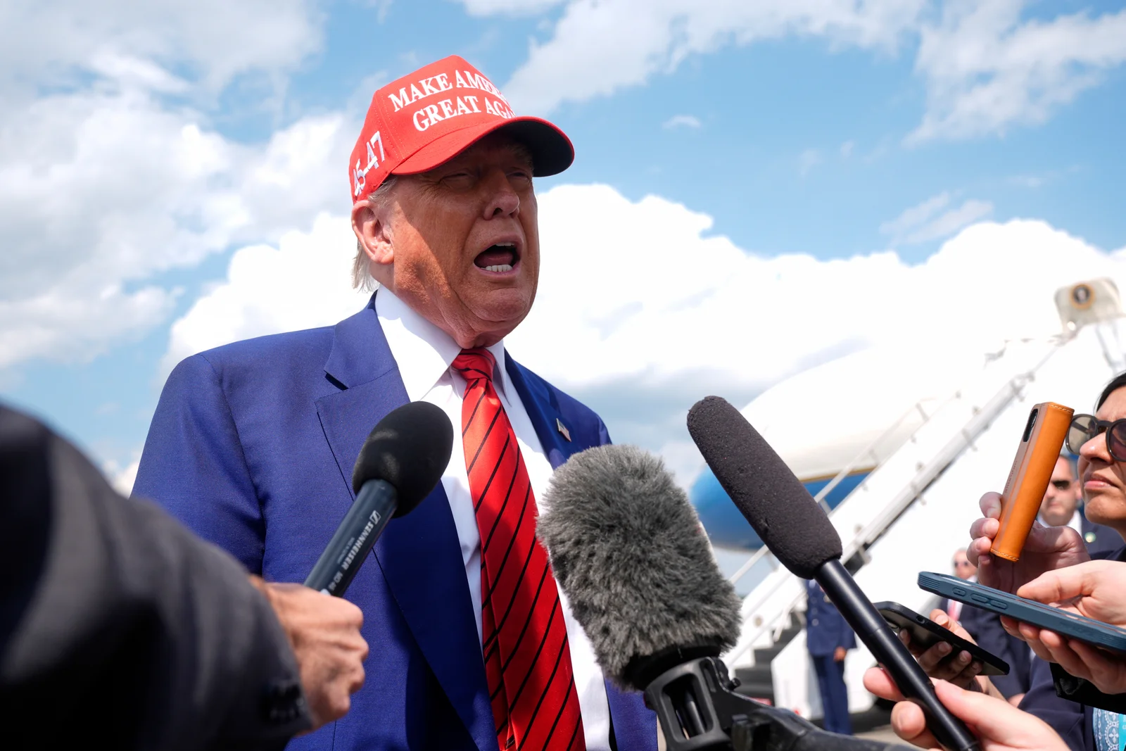 Trump Criticizes Gabbard and Questions US Iran Policy