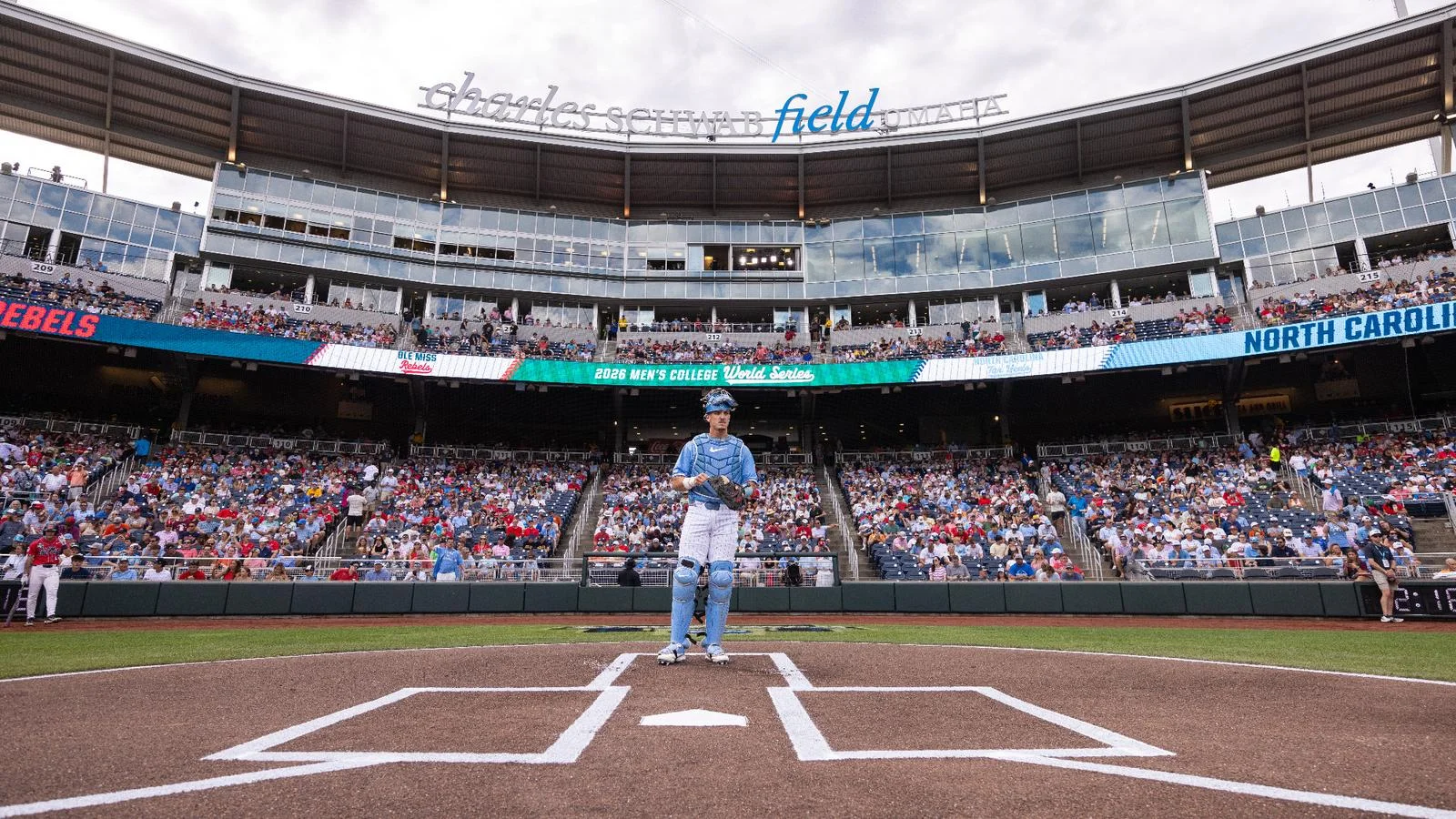 Tar Heels Spark Showtime Night in Omaha’s College World Series