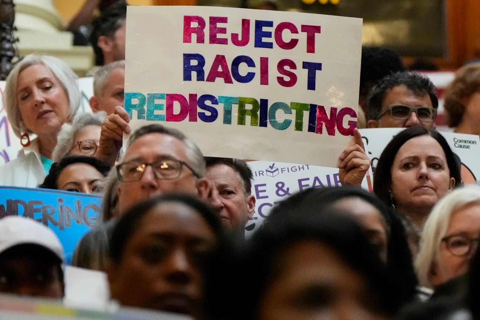 Georgia GOP halts 2028 redistricting push amid concerns and legal review