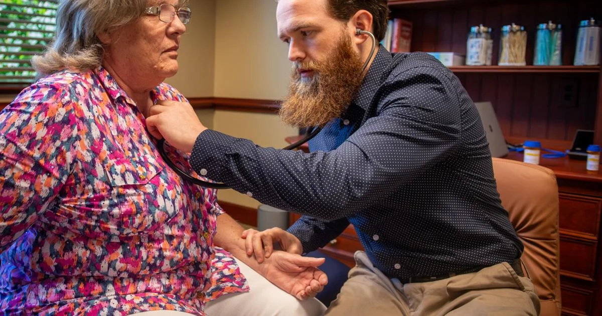 Cash-based osteopathic doctor brings hands-on care to Earl Township's Plain community