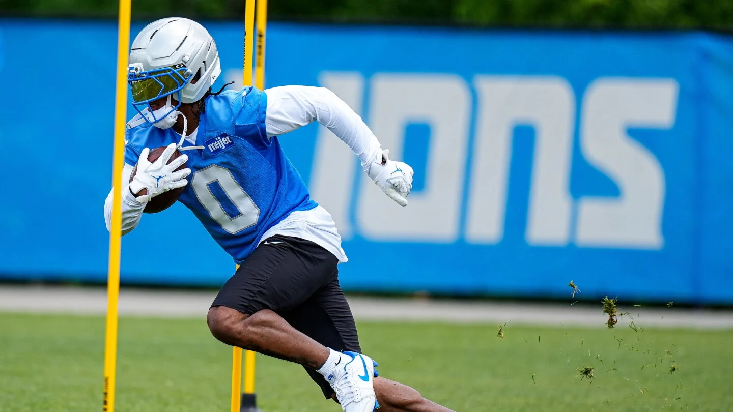 Gibbs edges Bijan for higher annual value in Lions contract