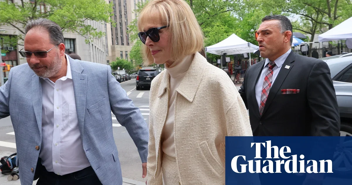 Trump's Legal Battles: E Jean Carroll and Mistrial Requests.