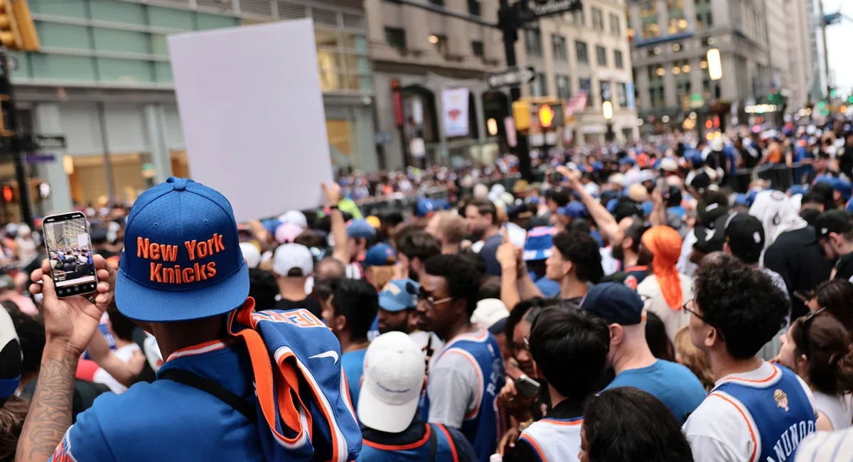 Knicks Parade Draws 2 Million in NYC, Mostly Peaceful Despite 13 Arrests