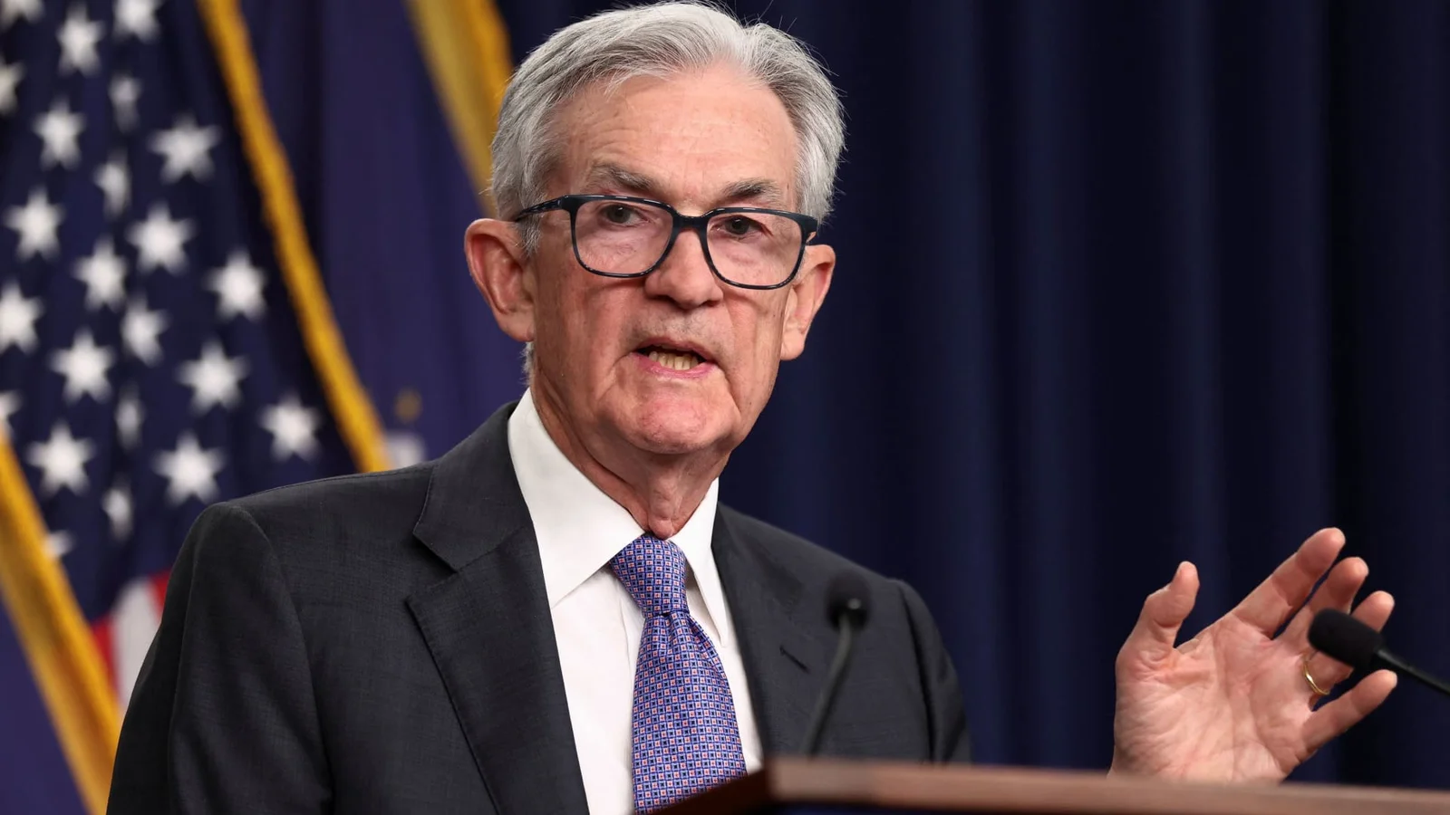 Fed Holds Steady as Powell’s Era Winds Down, Warsh Nomination Advances