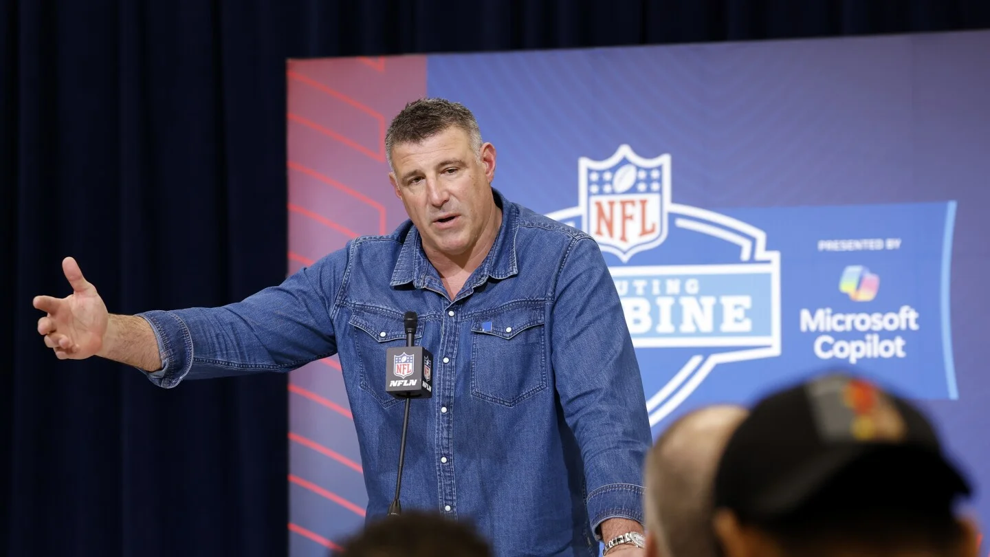 Vrabel’s involvement in Patriots draft remains hands-on, Wolf says