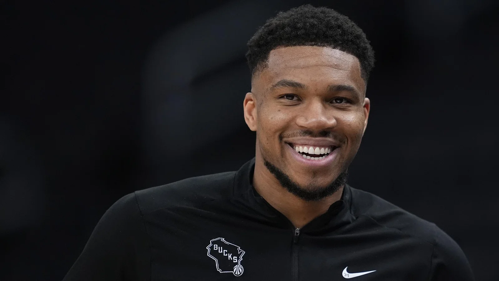 Giannis Poll Says Bucks Likeliest Home for 2026-27 Amid Trade Gossip