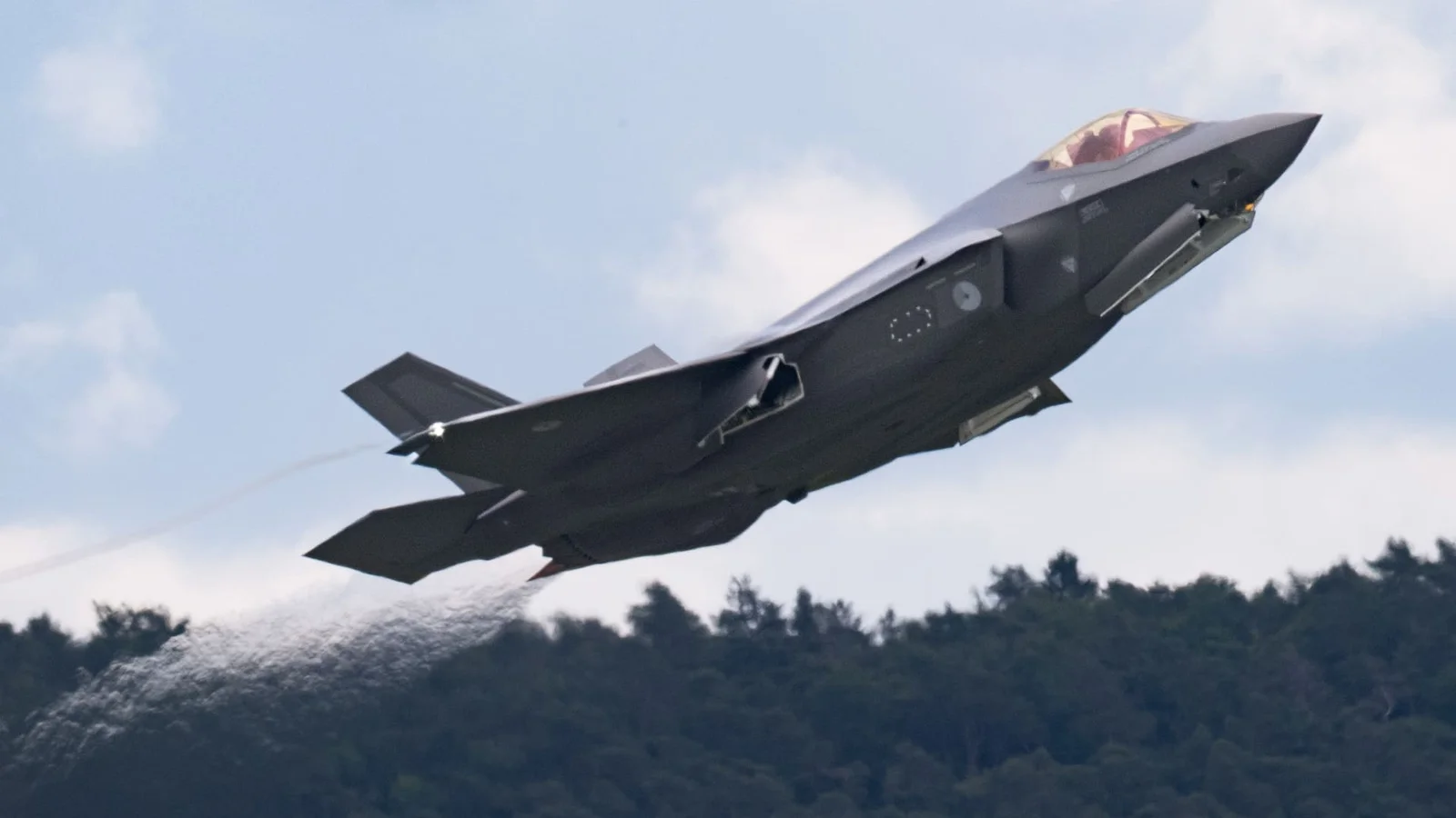 Israel advances multibillion-dollar fighter jet upgrade to secure air superiority