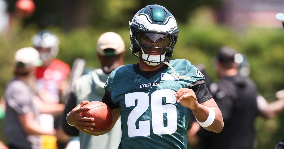 Eagles Day 2 Camp: RBs Find Daylight as Hurts Wobbles, Wicks Delivers