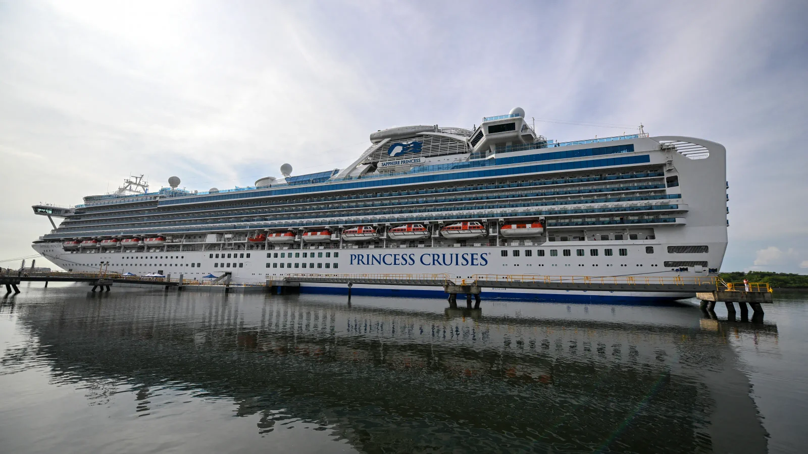 Five Bodies Recovered After Lifejacket Spotted by Sapphire Princess